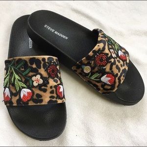 Steve Madden slides